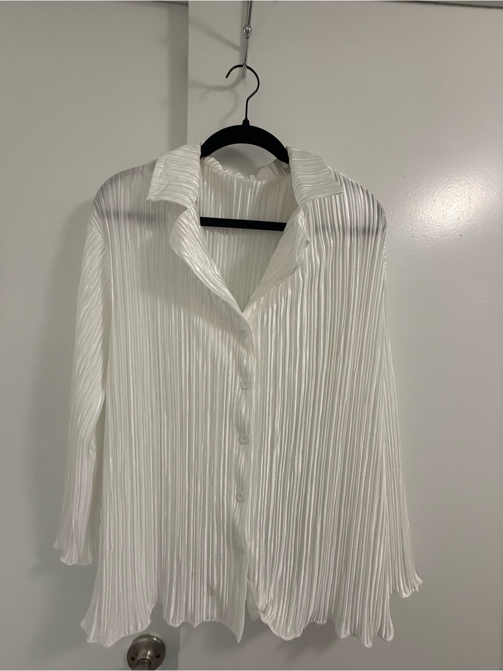 H&M White Pleated Button-Up Shirt Blouse & Pant
